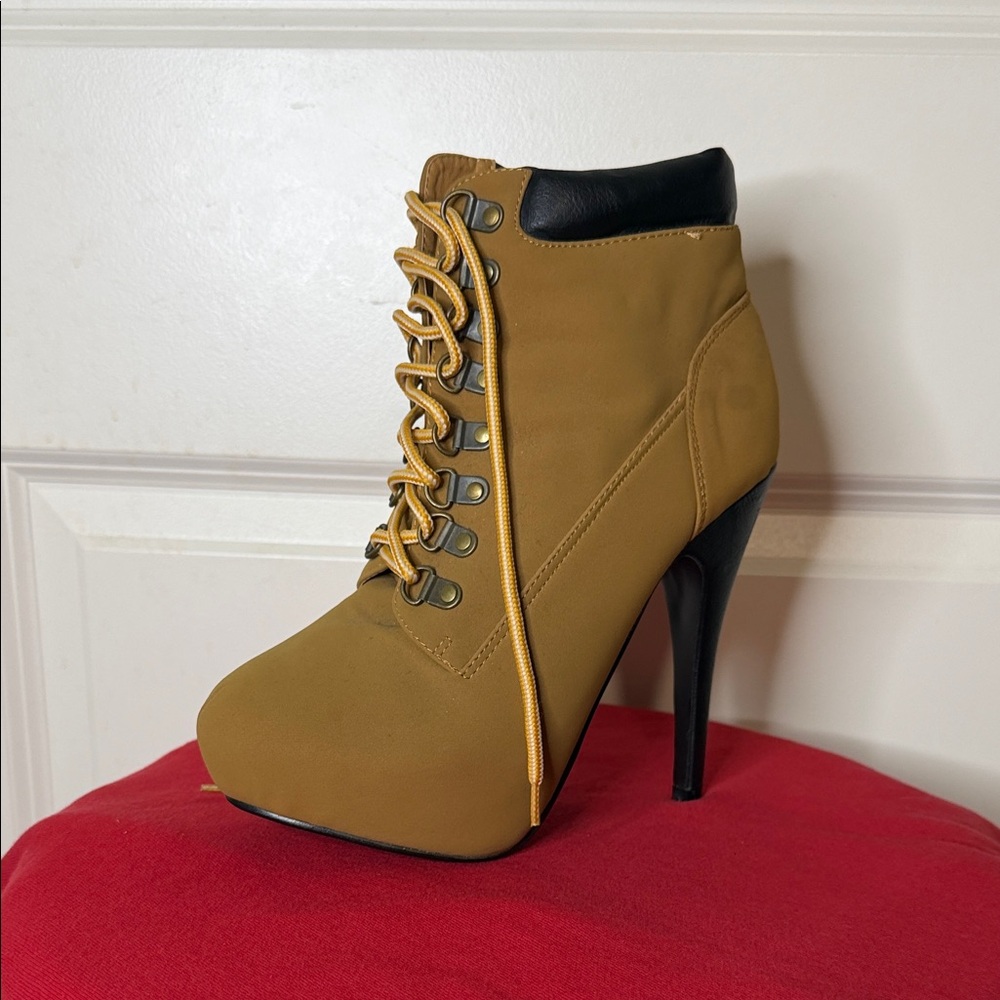 Mustard Lace-Up High Heel Ankle Boot with Black Collar